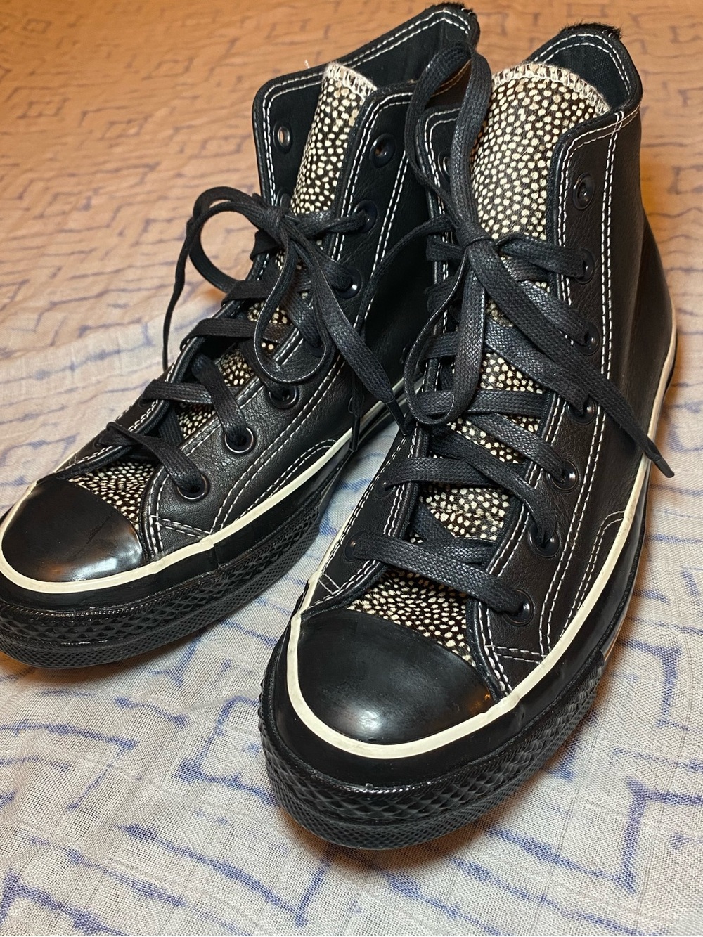 EUC SUPER RARE Converse Leather Black High-Tops w/ Speckled Calf Hair Tongue